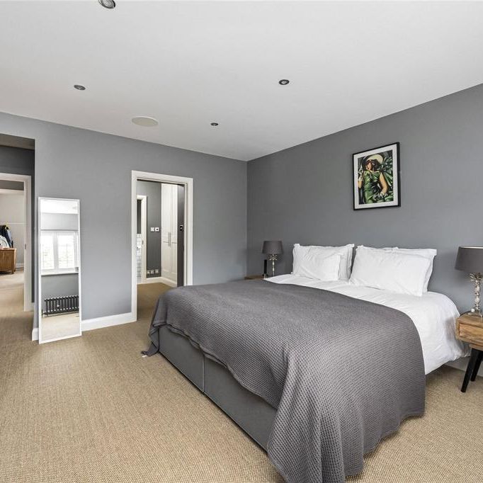 6 bedroom semi-detached house to rent - Photo 1