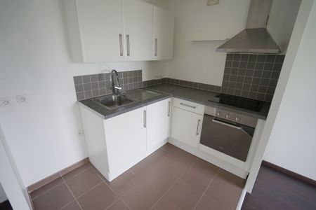 NEUVILLE EN FERRAIN - APPARTEMENT - T2 - Photo 2