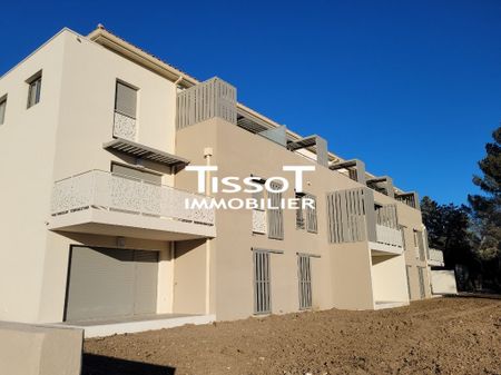 Location Appartement 2 pièces 46m² NIMES 30000 - Photo 5