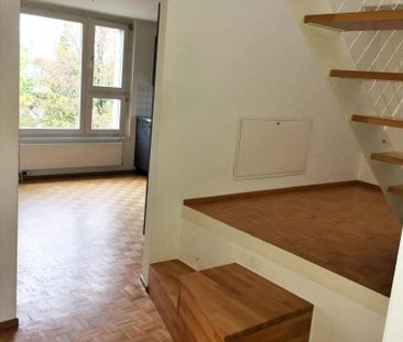 "106 m2 warten auf einen neuen Mieter !" - Photo 1
