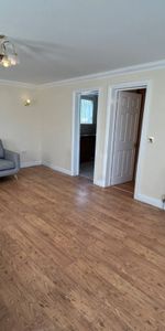 1 Bedroom Bungalow - Hillview Manor Park, Fair Oak - Photo 3