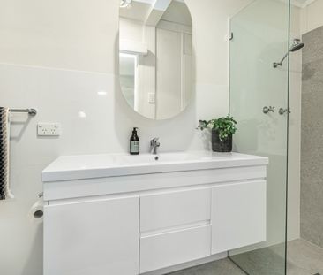 Four-Bedroom Cottage in North Muswellbrook - Photo 6