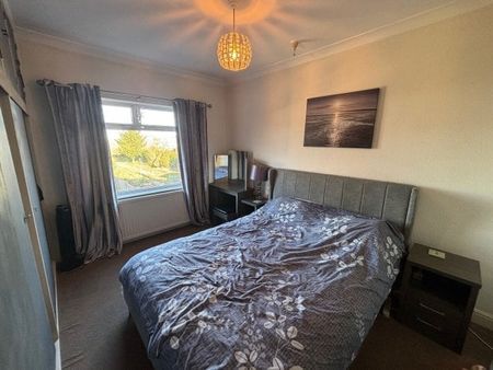 The Hill, Chesterfield, S44 - Photo 2