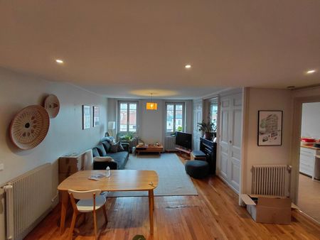 Location Appartement 4 pièces 92m² LYON 3ème - Photo 3