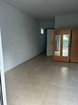 Ενοικίαση κατοικίας, 28 τ.μ., Πετρούπολη, 300 € - Photo 1