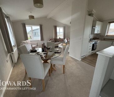 2 bedroom park home to rent - Photo 2