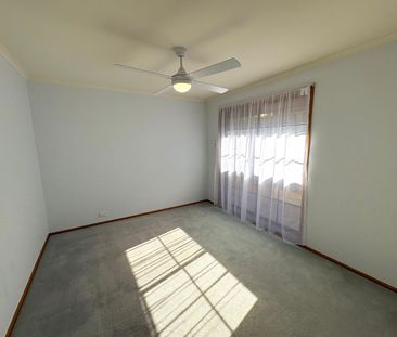 4 Bedroom Home - Photo 4