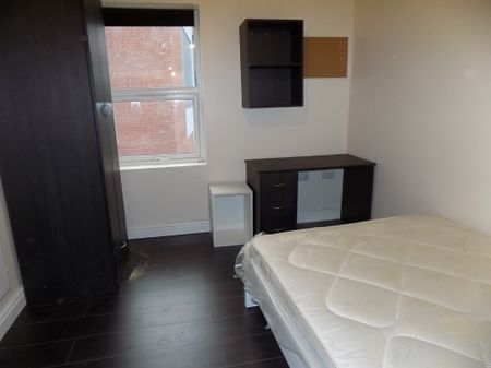 Ffordd Y Ffynnon, Bangor, Gwynedd, LL57 - Photo 2