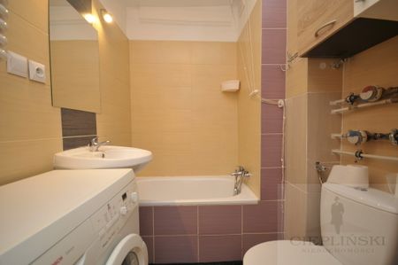 przytulna kawalerka w centrum - Zdjęcie 3