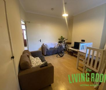 3 bedroom house to rent - Photo 2