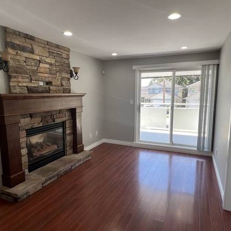 Cozy Suite in Fourplex - Photo 1