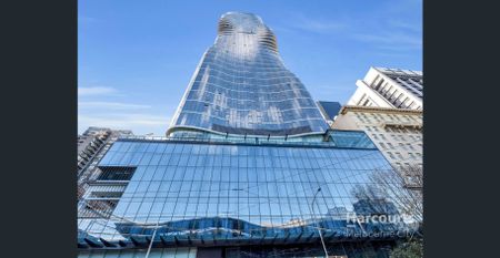 Stunning Apartment in Premier Tower - Fully furnished - Photo 3