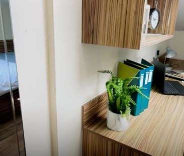 Deluxe Skylight En-Suite - Photo 1