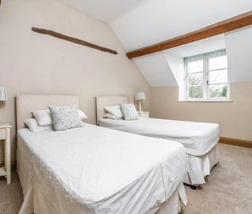 4 bedroom barn conversion to rent - Photo 3