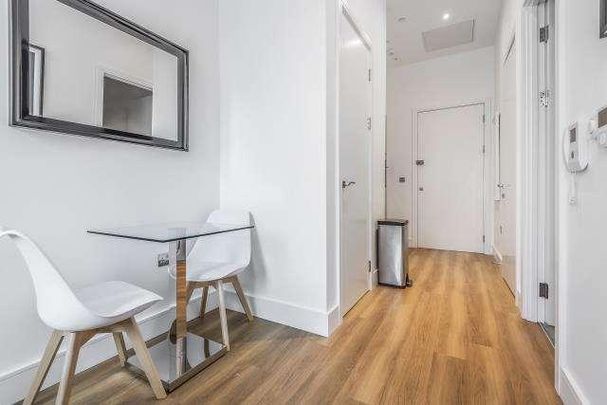 Atria House, Slough, SL1 - Photo 1