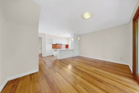 6 Balmoral Avenue, Brunswick East VIC 3057 - Photo 2