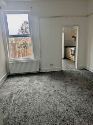 1 Bed Flat, Nottingham, NG2 - Photo 1