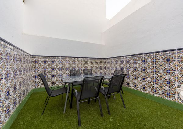 Calle de la Almedina