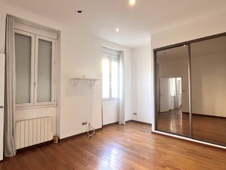 Location Appartement 2 pièces 42m² MARSEILLE 6ème - Photo 2