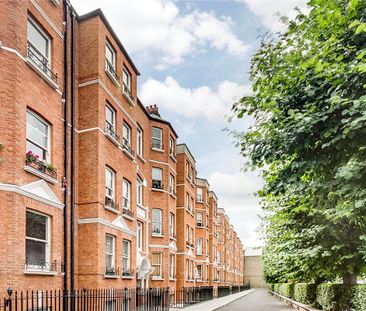 2 bedroom flat in Fulham Road - Photo 1