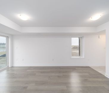 For Lease - 53 Pumpkin Corner Crescent Unit# 6, Barrie, Ontario - Photo 3