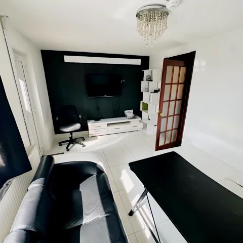 3 Bed 2 Bath - Photo 1