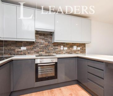 2 bedroom semi-detached house to rent - Photo 5