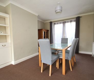 3 bedroom semi-detached house to rent - Photo 2