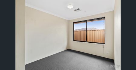 Family Home with park view in Prestigious Redgum Estate - Photo 3