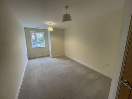 1 bedroom ground floor flat to rent - Photo 2