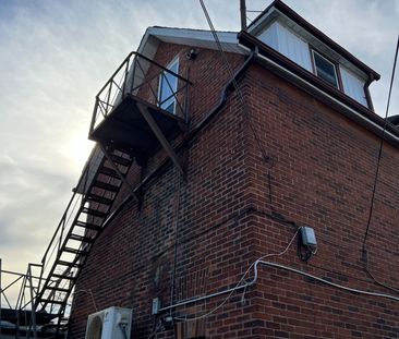 For Lease - 225 Rosemount Avenue Unit# Third Floor, Toronto, Ontario - Photo 5