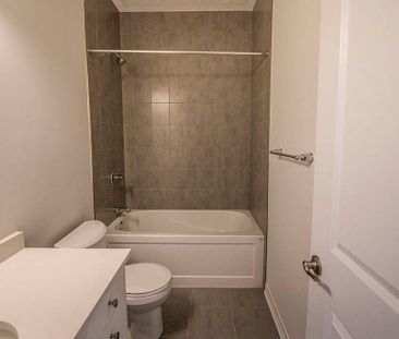 For Lease - 142 Foamflower Place Unit# A011, Waterloo, Ontario - Photo 6