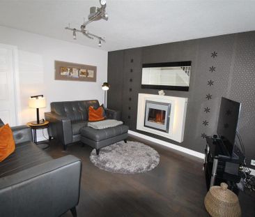 2 bedroom terraced house to rent - Photo 2