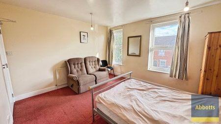 Lacey Street, Ipswich - Photo 2