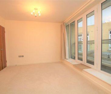 3 bedroom apartment to rent - Photo 3