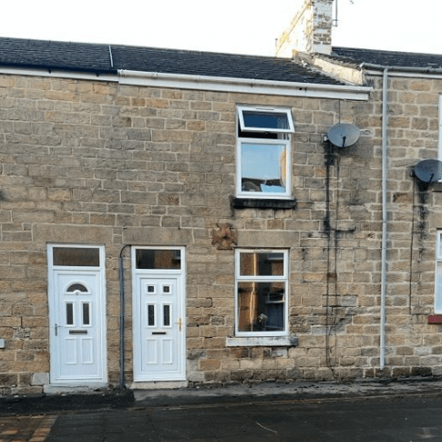 2 bedroom terraced house to rent - Photo 2