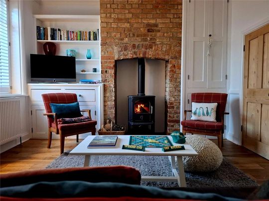 2 bedroom terraced house to rent - Photo 1