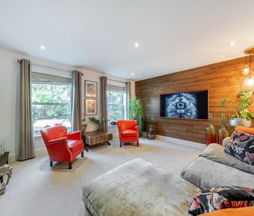 5 bedroom detached house to rent - Photo 1