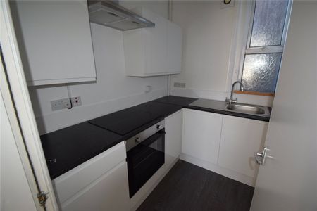 1 bed apartment to rent in Cliff Street, BRIDLINGTON, YO15 - Photo 4