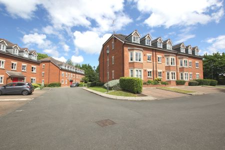 2 Bedroom Flat, Chester - Photo 2