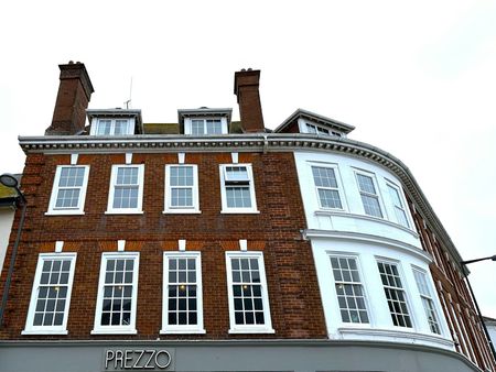 Maisonette to rent on - Photo 5