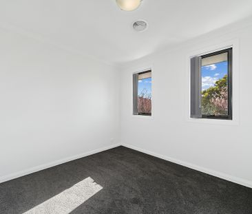 94A Mary Gillespie Avenue, Gungahlin ACT, Belconnen - Photo 2