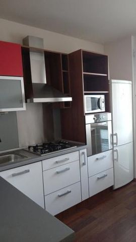 Na prenájom: priestranný 4-izbový byt, Jiráskova ulica - Photo 4