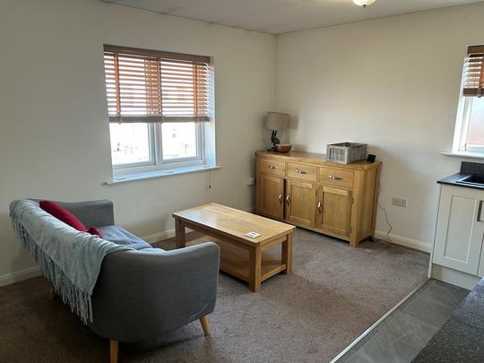 1 bedroom ground floor flat to rent - Photo 1