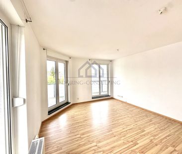 Charmante 3-Zi-Wohnung mit großem Balkon in zentraler Lage - Photo 2