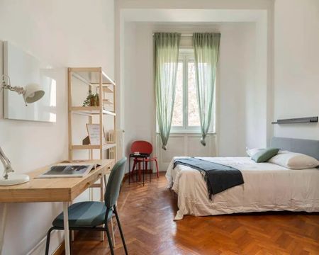 Via Giovanni Pascoli, Milan, Lombardy 20133 - Photo 5