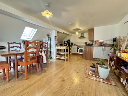 2 bedroom apartment to rent - Photo 4