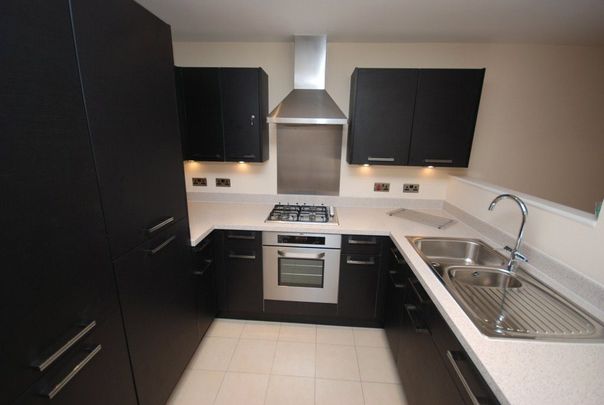 2 bedroom apartment to rent - Photo 1