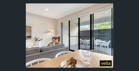 Modern, stylish, low maintenance living at its finest! - Photo 5