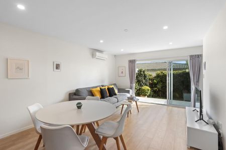 3 bedroom stunner - Photo 4